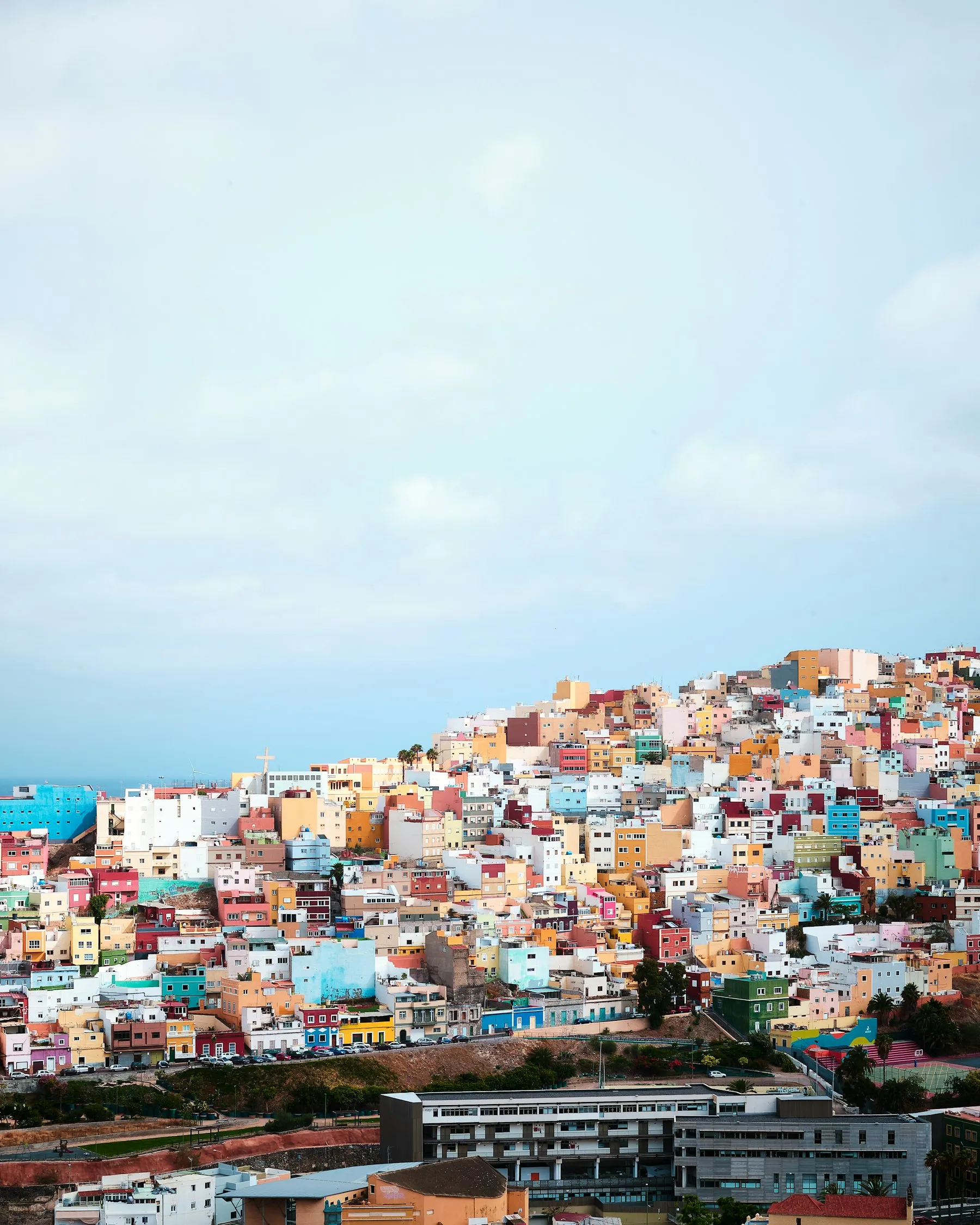 Casas de colores en los riscos de Las Palmas de Gran Canaria